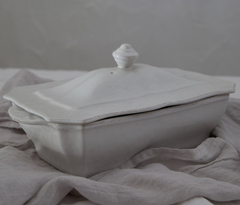 Impressions Covered Casserole - Ba/J