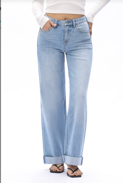 Elowen Mid-Rise Straight Leg - Light Blue